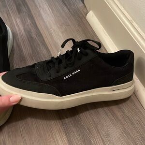 Cole Haans men’s black sneakers size 8